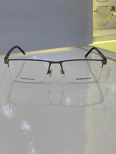 Оправa для очков Emporio Armani - Полуободковая прямоугольная форма