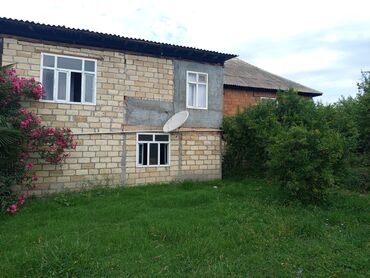 хырдаланда евлерин гиймети: 3 комнаты, 300 м², Нет кредита, Средний ремонт