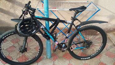 баксёрские перчатки: Велосипед фирма Trinxk в Жалал-абаде размер колес: 27.5 рама