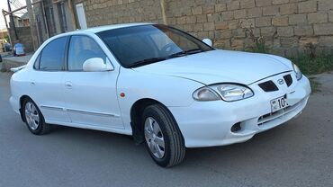 hyundai kredit: Hyundai Elantra: 1.8 л | 1998 г. Седан