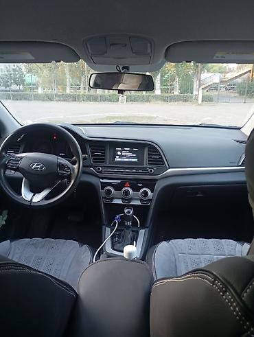 стекол: Hyundai Elantra: 2019 г., 2 л, Автомат, Бензин, Седан — 6