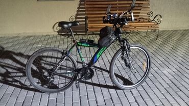 Şəhər velosipedləri: MTB tipli şəhər/dağ velosipedi - Geniş profilli 26" təkərlər, yol və