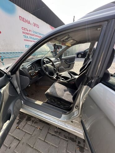 Subaru: Subaru Legacy: 2000 г., 2.5 л, Механика, Бензин, Универсал — 11