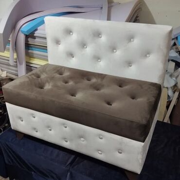 Stolice: Tabure sa naslonom 100/60/80 cm Sedeci deo 100/50 cm na otvaranje — 4