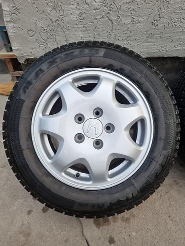 Комплект: 4 легкосплавных диска Honda + зимние шины Maxxis Premitra at lalafo.kg Комплект: 4 легкосплавных диска Honda + зимние шины Maxxis Premitra