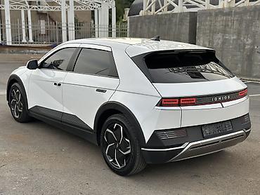 sonata d8: Hyundai Ioniq 5: 2021 г., Вариатор, Электромобиль, Хэтчбэк — 7