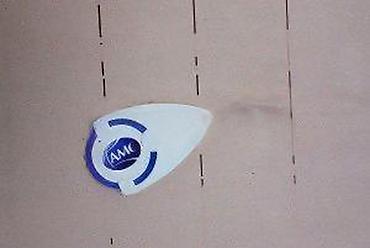 Ostali antikviteti: Metalni privesci za ključeve - Kapsch, Recom & Čuvar novčića. Cena — 10