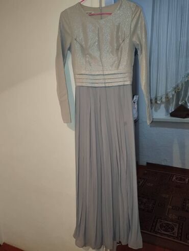 размер 44 46 платье: Вечернее платье