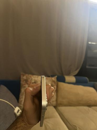 philips xenium 9@9u: IPhone 12 Pro Max — 6