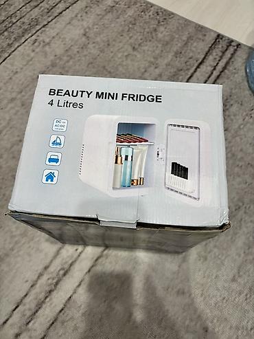 переносной домик: Мини-холодильник для косметики Beauty Mini Fridge, 4 л - Объем: 4 — 2