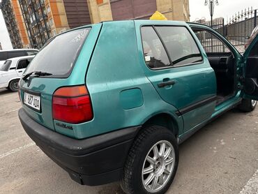 Volkswagen: Volkswagen Golf: 1992 г., 1.8 л, Автомат, Бензин, Седан