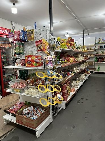 Аренда магазинов: Предлагается к продаже продуктовый магазин, расположенный на видном — 17