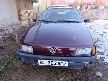 Volkswagen: Volkswagen Passat: 1993 г., 1.8 л, Механика, Бензин, Универсал