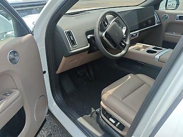 li 9 ultra 2025: Lixiang L7: 2025 г., 1.5 л, Автомат, Гибрид, Кроссовер — 4