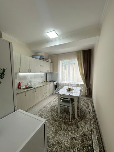 сдаю 2 комнатную квартиру пишпек: 2 комнаты, 82 м², Элитка, 2 этаж, Евроремонт