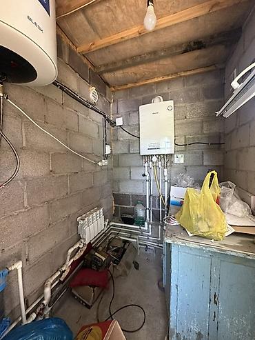 Продажа коттеджей и домов: 📍 В центре Сокулука продаётся дом на участке 6 соток. 🏡Дом состоит — 11