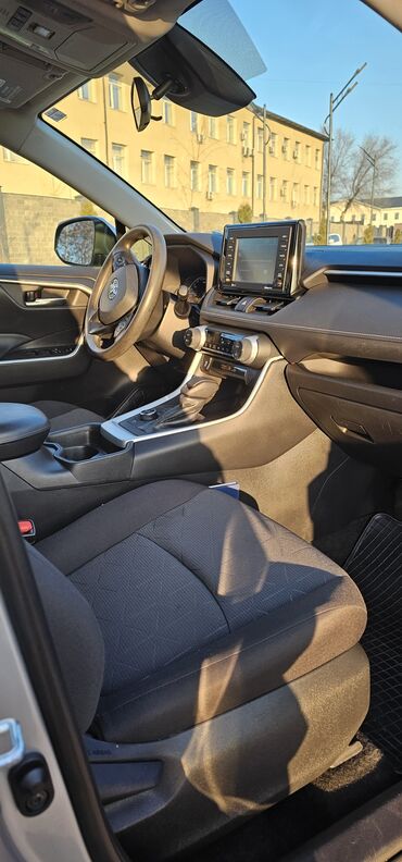 Toyota: Toyota RAV4: 2020 г., 2.5 л, Автомат, Гибрид, Кроссовер — 9