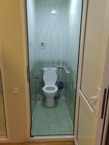 Uzunmüddətli kirayə mənzillər: 6ci mk 2otaqlı içi əşyalı ev kira verilir 380 AZN 5in 5ci mərtəbəsi — 5