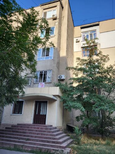 квартиры частные дома: 3 бөлмө, 71 кв. м, Жеке план, 2 кабат, Эски ремонт