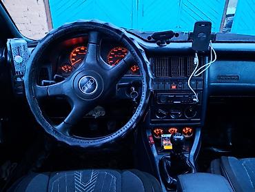 Audi: Audi 80: 1994 г., Седан — 6