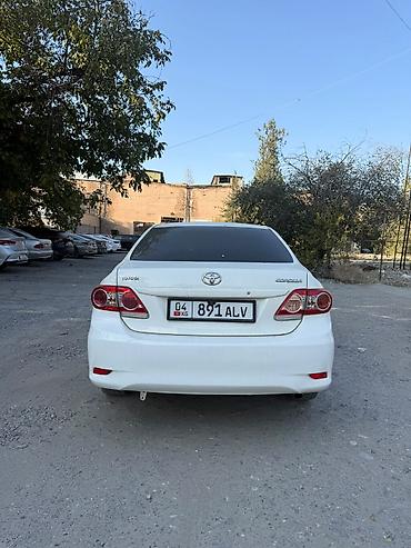 prius 2016: Toyota Corolla: 2012 г., 1.6 л, Механика, Бензин, Седан — 3