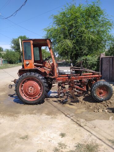 аварийний авто: Продаю трактор т16 мотор после кап ремонта усиленная рама фаркоп