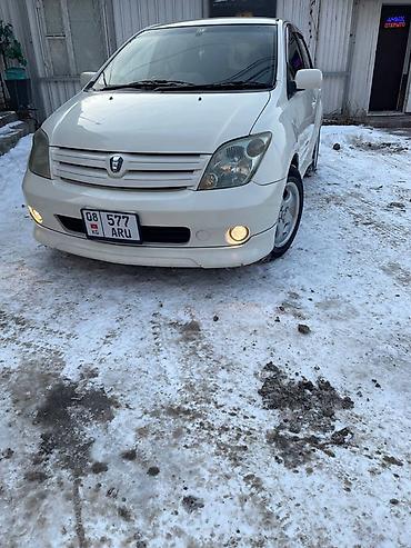 Toyota: Toyota Ist: 2002 г., 1.5 л, Автомат, Бензин, Хэтчбэк — 2