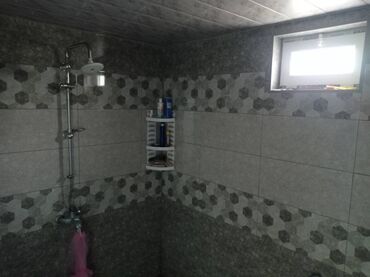 Həyət evləri və villaların satışı: 5 otaqlı, 140 kv. m, Orta təmir — 2