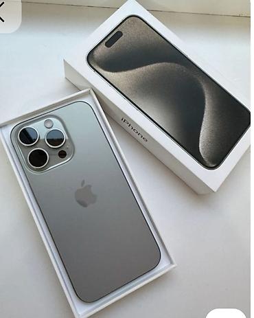 IPhone 15 Pro Max (Titanium) - Корпус из титана, цвет – светлый