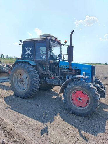Traktorlar: Məhsul: Belarus MTZ 1221.2 traktor və qoşma avadanlıq Təsvir: - Güclü — 9