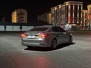 Lexus: Lexus ES: 2018 г., 2.5 л, Вариатор, Гибрид, Седан — 1