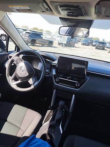тойота краун 2023: Toyota Corolla Cross: 2025 г., 2 л, Автомат, Бензин, Кроссовер — 6