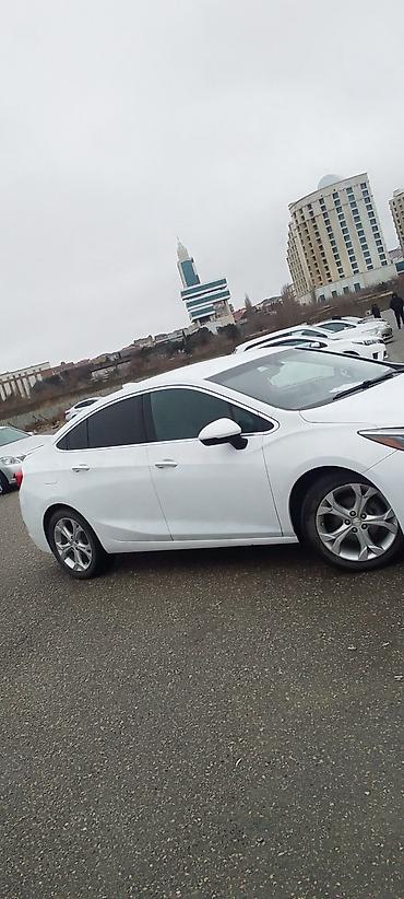 Chevrolet: Chevrolet Cruze: 1.4 l | 160 km Sedan — 3