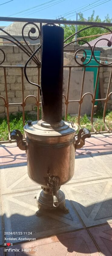 samavar qedimi: İşlənmiş Od Samovar, 5 l, Ünvandan götürmə