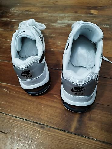 Patike: Nike air
41-46
3.300 na lalafo.rs — 8 Patike: Nike air
41-46
3.300 — 8