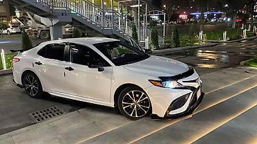 ls lexus: Toyota Camry: 2020 г., 2.5 л, Автомат, Бензин, Седан — 6