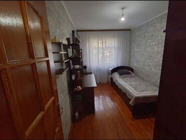 продоется 2 комнатная квартира: 2 бөлмө, 45 кв. м, 104-серия, 2 кабат, Косметикалык ремонт