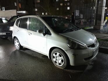 Honda Fit: 2003 г., 1.3 л, Вариатор, Бензин