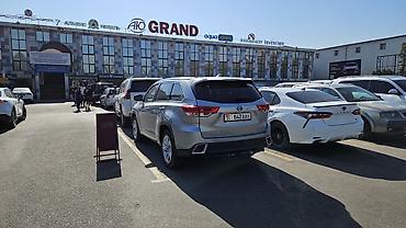 highlander 2018: Toyota Highlander: 2018 г., 3.5 л, Вариатор, Гибрид, Кроссовер — 4