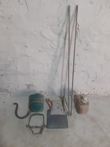 Motor üçün digər detallar: Radiator - 100 ₼ Karbirator(jiquli) - 80₼, Tramblyor - 40 ₼ Babin — 23