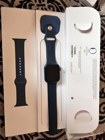 aaple watch: Продаю Apple Watch 7 .45mm gps Заряд 91%, состояние отличное, полный