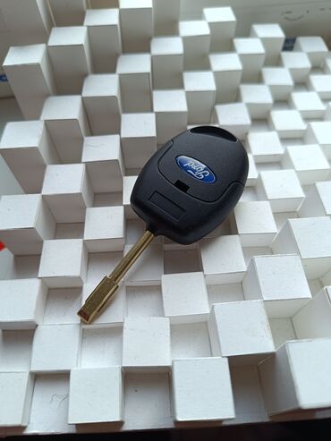 чип ключ для автомобиля цена: Ключ Ford Новый