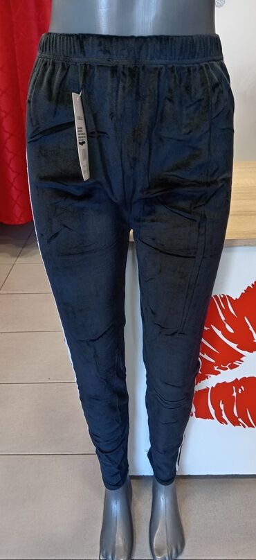 Donji deo: Ženske trenerke pliš elastin 
vel. S. M. L. Xl. 
Cena 999din 💋 — 7