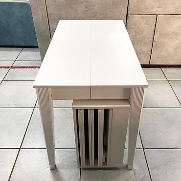 Столы для зала: 4,5 метровый стол-трансформер. В комплекте 8 вкладок, длину можно — 9