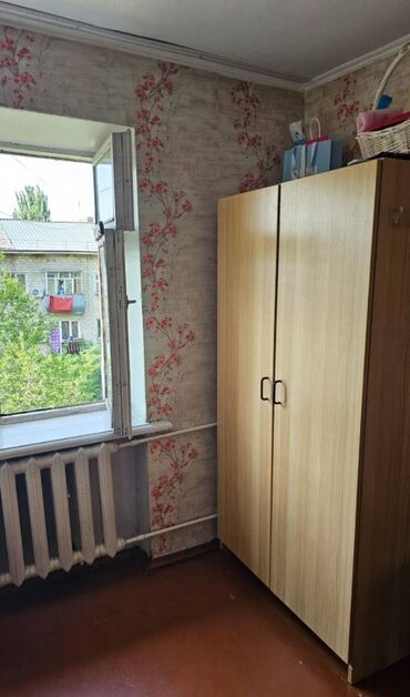 сдается 2 комнатная квартира город ош: 2 комнаты, 42 м², Хрущевка, 4 этаж, Косметический ремонт