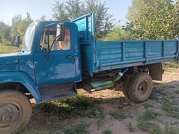 70 сом: ГАЗ : 1992 г., 4.7 л, Кол менен иштөөчү, Дизель — 1