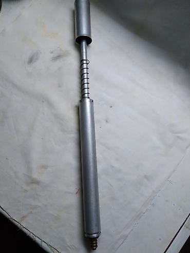 horizontalno: Pumpa Alu.za lopte 34,5 cm. sa metalnim delom umesto igle,polovna i — 2