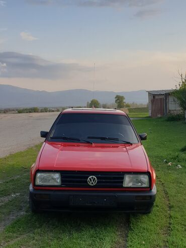 Volkswagen: Volkswagen Jetta: 1986 г., 1.8 л, Механика, Бензин, Седан