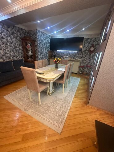 Mənzillər: 3 otaqlı, Yeni tikili, 86 kv. m