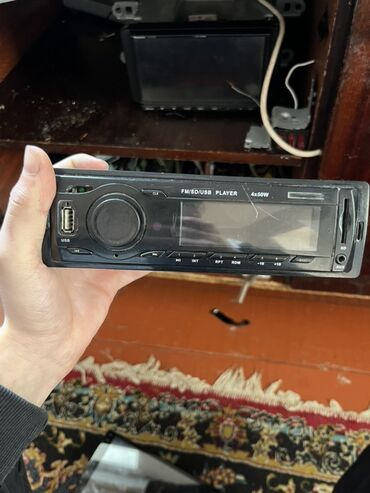 Maqnitofonlar: Maqnitol, AUX — 3